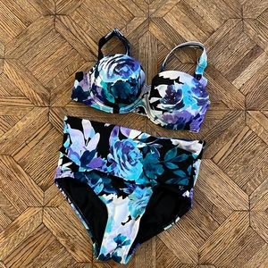 Calvin Klein Size Small Women’s Swimsuit